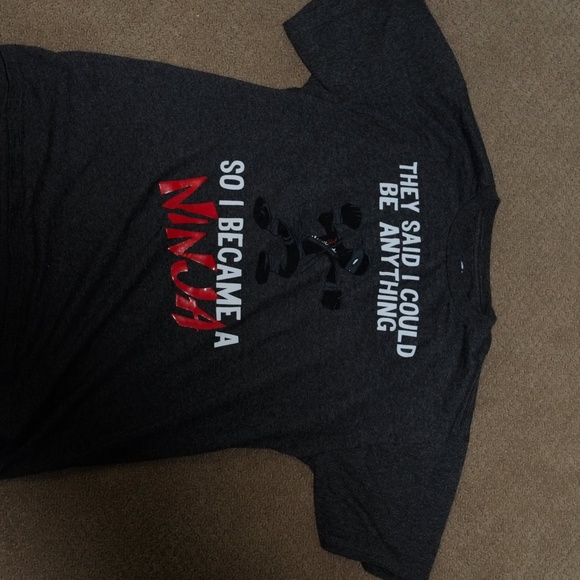 ☆ Graphic Tee ☆ - Picture 7 of 7